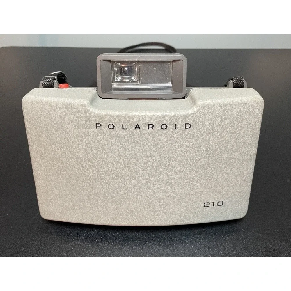 Polaroid Automatic 210 Land Camera With User's Manual & Literature Untested